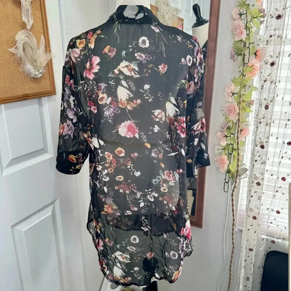 Floral Kimono Coverup - Picture 4 of 5
